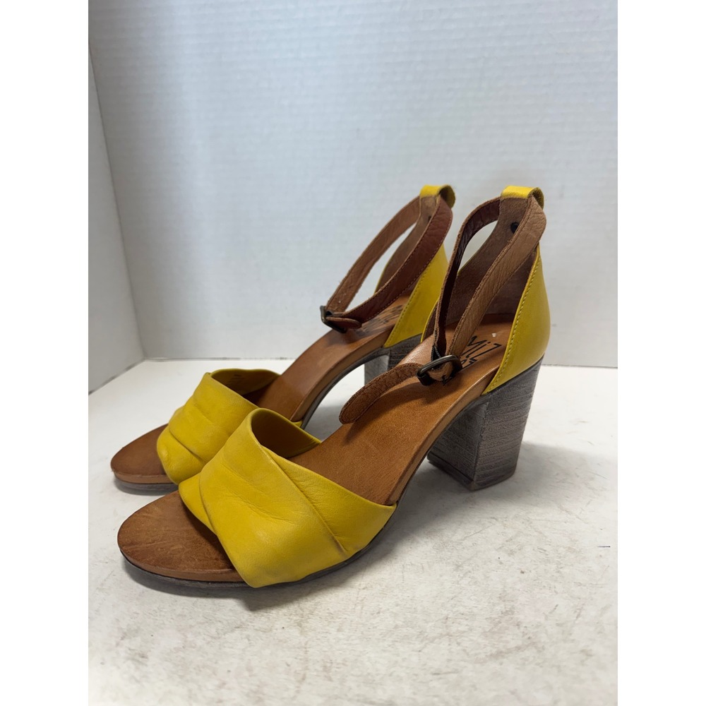 Miz Mooz Yellow Leather Block Heel Ankle Strap Sandals Size 37 6.5